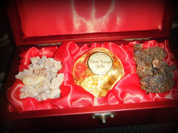 gold frankincense myrrh