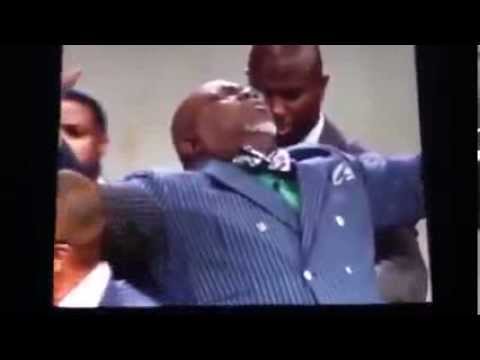 Tyler Perry Lays Hands On Bishop Td Jakes Gives 1m Praiseworld Radio